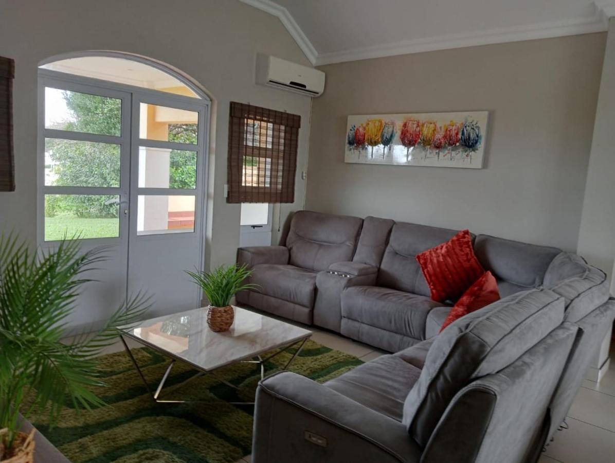 פורט אדוארד Villa Caylee Caribbean Estates - Ultra-Luxurious - Rimas Interiors Designs - Private Beachfront Escape - Premium Serviced For 8 Guests מראה חיצוני תמונה